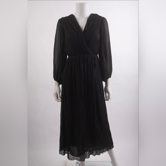 Zara Dresses & Skirts - Zara Pleated Midi Dress Black Blouson Sleeve; No Belt - Sz M - New with tags